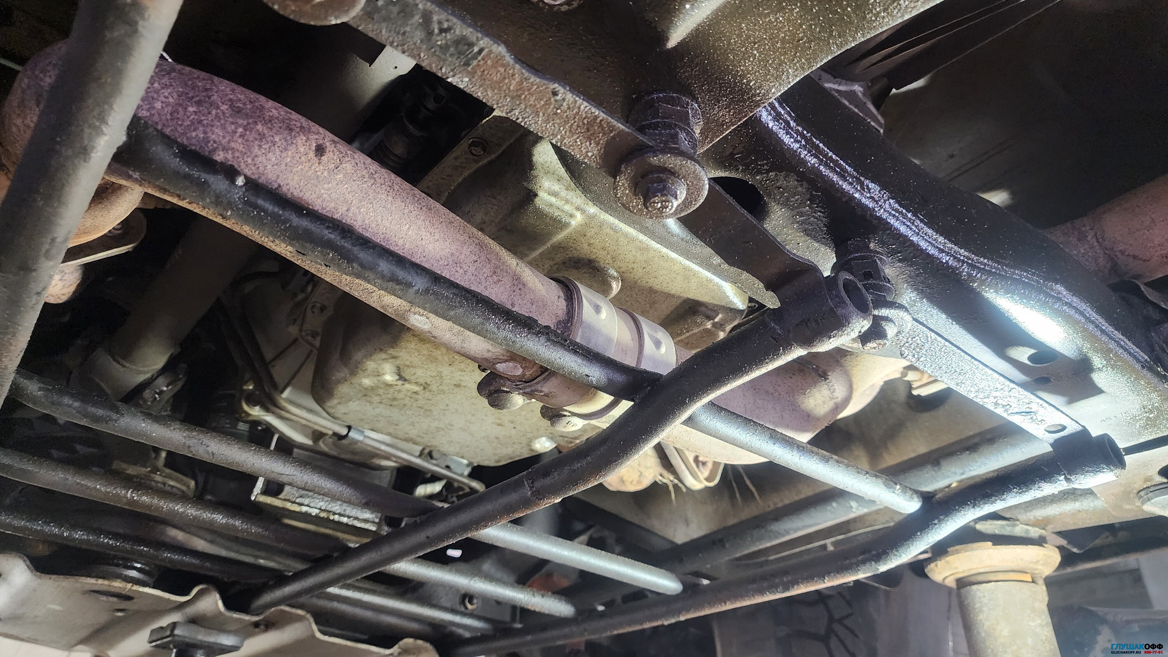 Hummer H2 - Ремонт глушителя в СПБ ГлушакоФФ