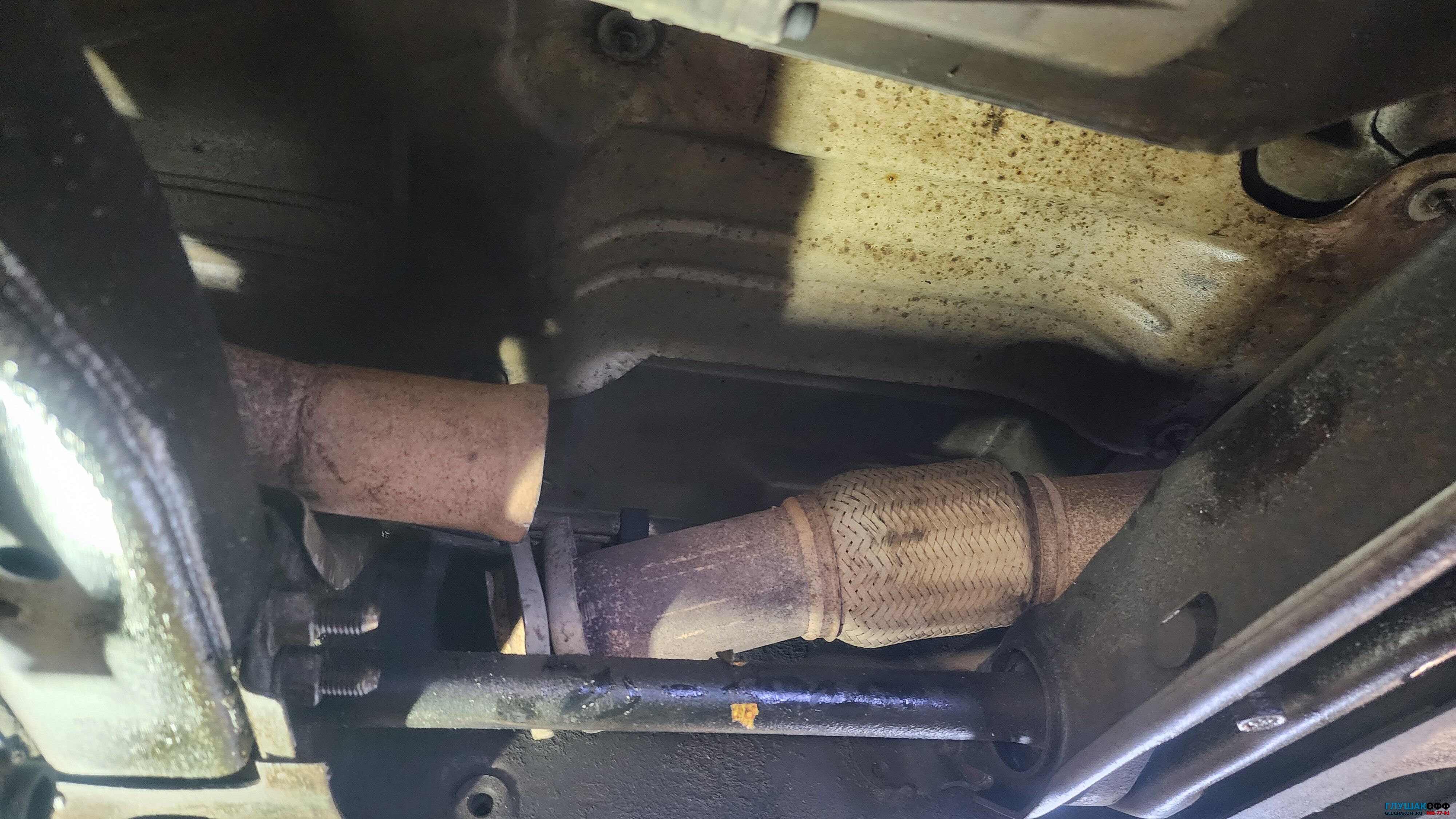 Hummer H2 - Ремонт глушителя в СПБ ГлушакоФФ